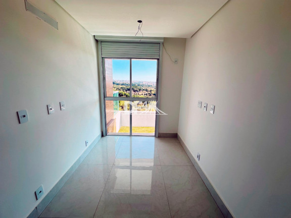 Imagem Imóvel com 4 Quartos à Venda, 162 m² em Norte (águas Claras) - Brasília Imagem Imóvel com 4 Quartos à Venda, 162 m² em Norte (águas Claras) - Brasília