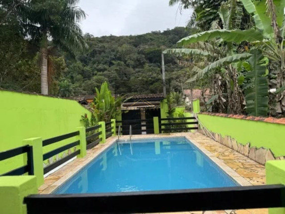 Imagem Casa com 6 Quartos à Venda, 250 m² em Verde Mar - Caraguatatuba Imagem Casa com 6 Quartos à Venda, 250 m² em Verde Mar - Caraguatatuba