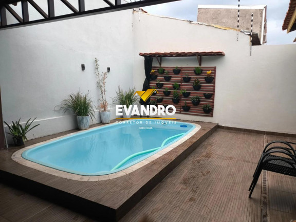 Casa com 2 Quartos à Venda, 172 m² em Recanto Dos Pássaros - Cuiabá