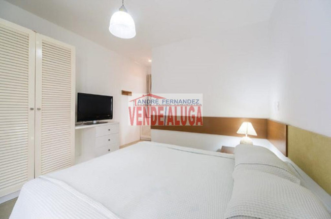 Imagem Casa com 3 Quartos para Alugar, 335 m² em Campina Do Barreto - Recife