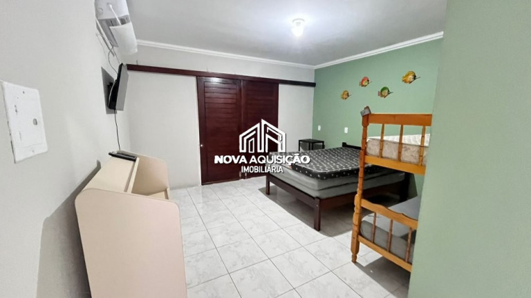 Imagem Casa com 5 Quartos para Alugar ou Temporada, 52 m² em Shangri-lá - Pontal Do Paraná Imagem Casa com 5 Quartos para Alugar ou Temporada, 52 m² em Shangri-lá - Pontal Do Paraná