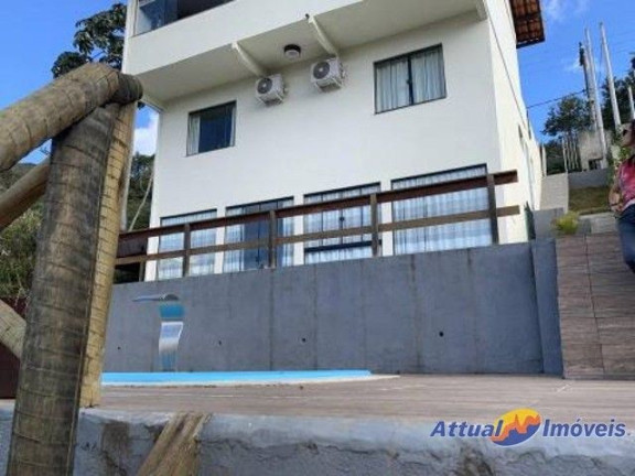 Imagem Casa com 4 Quartos à Venda, 300 m² em Albuquerque - Teresópolis Imagem Casa com 4 Quartos à Venda, 300 m² em Albuquerque - Teresópolis