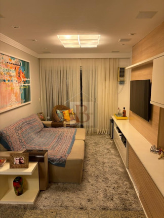 Imagem Imóvel com 3 Quartos à Venda, 110 m² em Icaraí - Niterói Imagem Imóvel com 3 Quartos à Venda, 110 m² em Icaraí - Niterói