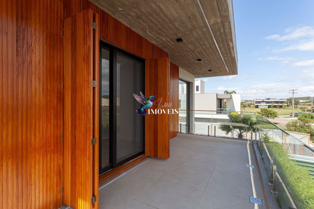 Imagem Casa de Condomínio com 4 Quartos à Venda, 359 m² em Centro - Torres