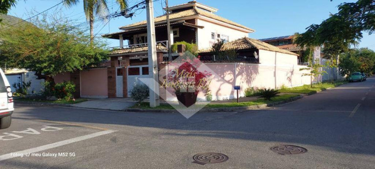 Casa com 5 Quartos à Venda, 520 m² em Itaipu - Niterói