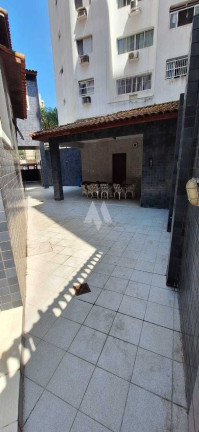 Imagem Casa com 4 Quartos à Venda, 260 m² em Gonzaga - Santos