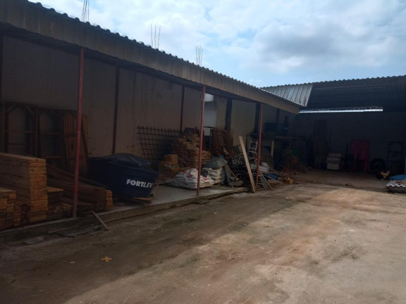 Imagem Imóvel com 4 Quartos à Venda, 1.000 m² em Campo Grande - Rio De Janeiro Imagem Imóvel com 4 Quartos à Venda, 1.000 m² em Campo Grande - Rio De Janeiro