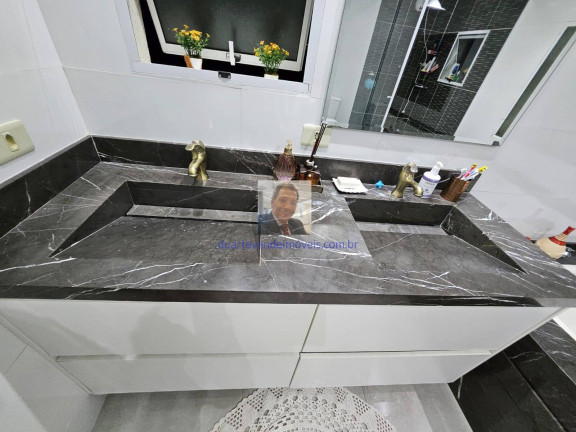 Imagem Casa com 3 Quartos à Venda, 330 m² em Barueri