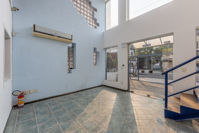 Imóvel Comercial à Venda, 237 m² em Rio Branco - Porto Alegre