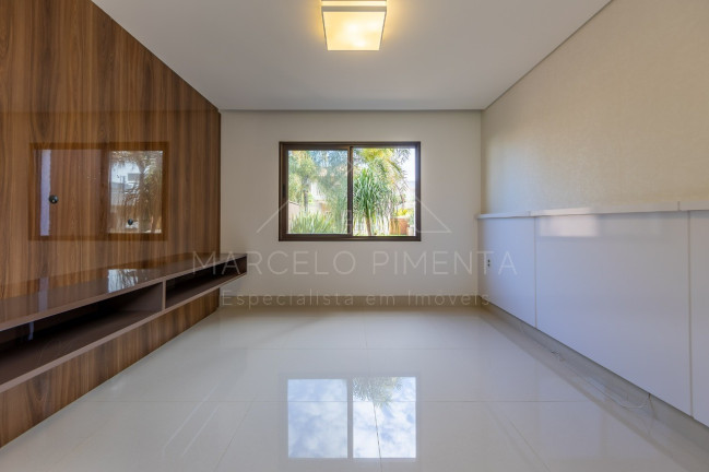 Imagem Sobrado com 4 Quartos à Venda,  em Condomínio Villaggio San Pietro - Valinhos