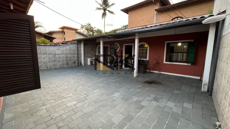 Imagem Casa com 3 Quartos à Venda, 134 m² em Barra Da Lagoa - Ubatuba