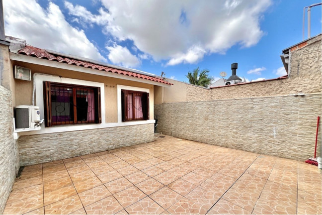 Imagem Casa com 2 Quartos à Venda, 56 m² em São José - Canoas