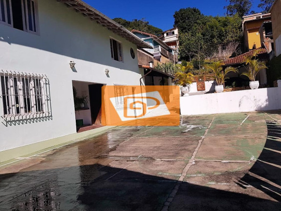 Imagem Casa com 4 Quartos à Venda, 200 m² em Castelanea - Petrópolis Imagem Casa com 4 Quartos à Venda, 200 m² em Castelanea - Petrópolis