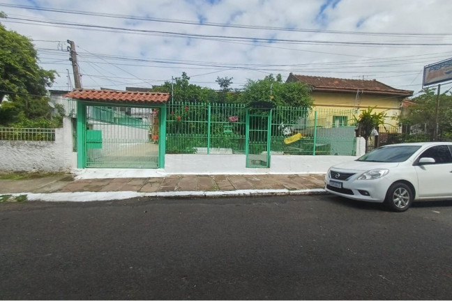 Imagem Casa com 3 Quartos à Venda, 160 m² em Santa Maria Goretti - Porto Alegre
