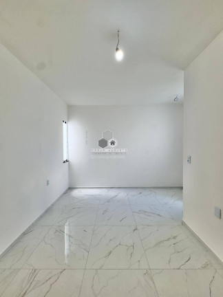 Imagem Casa com 3 Quartos à Venda, 84 m²