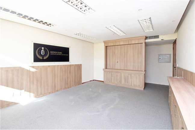 Sala Comercial à Venda,  em Centro Histórico - Porto Alegre
