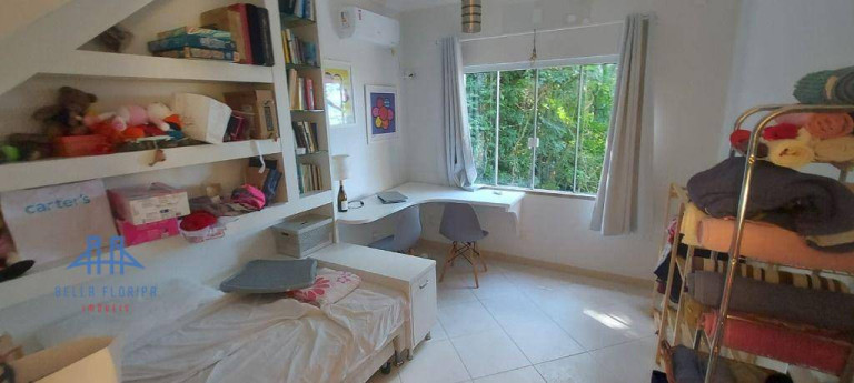Imagem Casa com 3 Quartos à Venda, 195 m² em Lagoa Da Conceição - Florianópolis