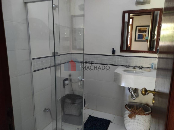 Imagem Casa com 3 Quartos à Venda, 210 m² em Albuquerque - Teresópolis Imagem Casa com 3 Quartos à Venda, 210 m² em Albuquerque - Teresópolis