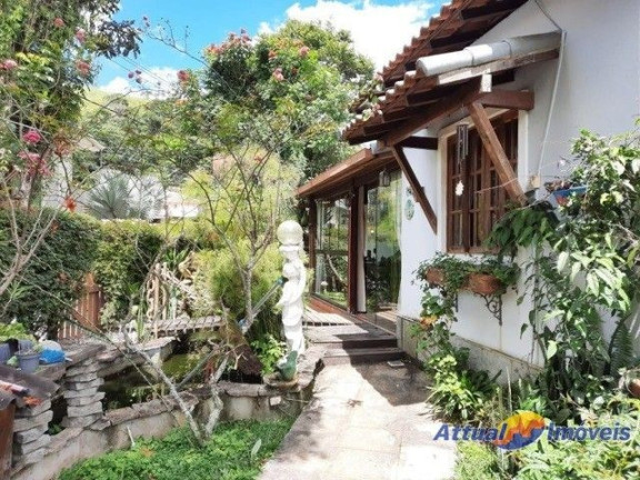 Imagem Casa com 4 Quartos à Venda, 174 m² em Vargem Grande - Teresópolis