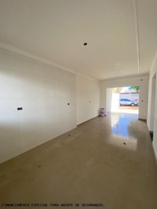 Imagem Casa com 2 Quartos à Venda, 65 m² em Jardim Cometa - Sarandi