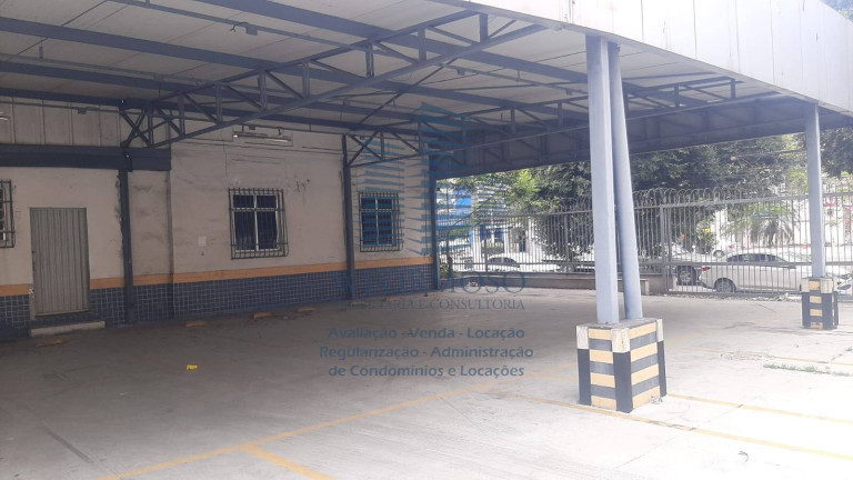 Imóvel Comercial à Venda, 822 m² em Fonseca - Niterói