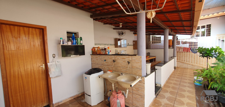 Imagem Casa com 3 Quartos à Venda,  em Nova Esmeraldas - Esmeraldas
