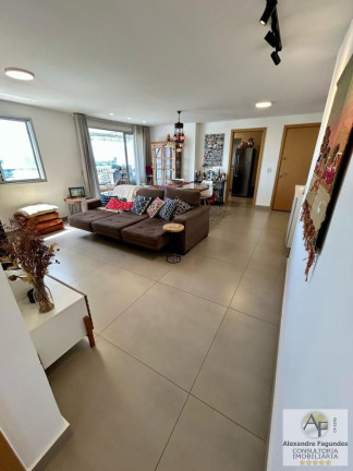 Apartamento com 3 Quartos à Venda, 118 m² em Jardim Goias - Goiânia