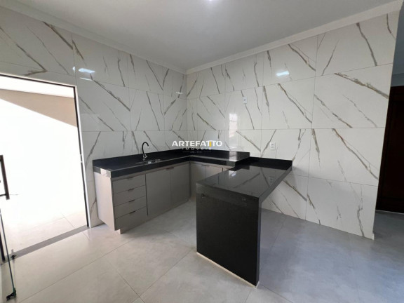Casa com 3 Quartos à Venda, 200 m²