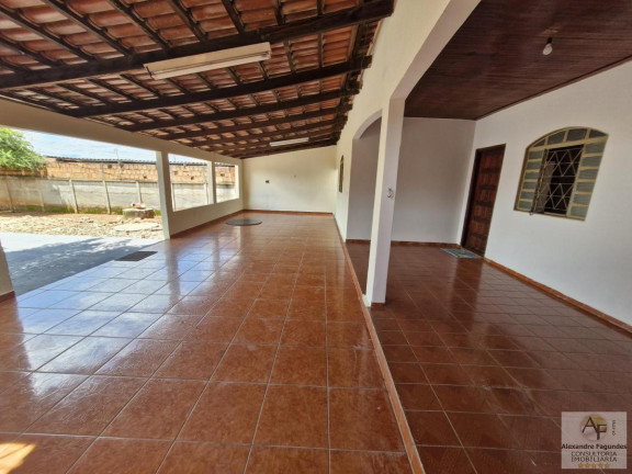 Imagem Casa com 3 Quartos à Venda, 175 m² em Residencial Village Garavelo - Aparecida De Goiânia Imagem Casa com 3 Quartos à Venda, 175 m² em Residencial Village Garavelo - Aparecida De Goiânia