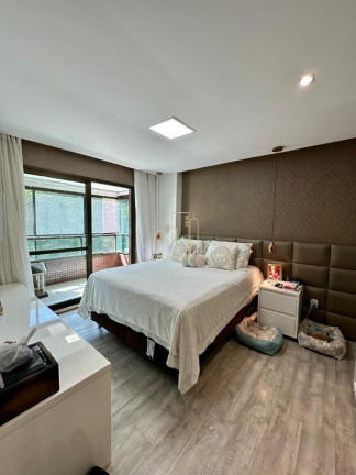 Imagem Imóvel com 4 Quartos à Venda, 156 m² em Pituaçu - Salvador Imagem Imóvel com 4 Quartos à Venda, 156 m² em Pituaçu - Salvador