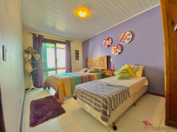 Imagem Casa com 4 Quartos à Venda, 300 m² em Praia Da Cal - Torres Imagem Casa com 4 Quartos à Venda, 300 m² em Praia Da Cal - Torres