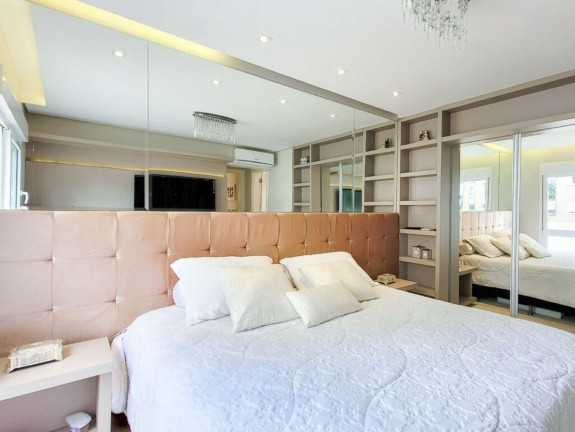Imagem Imóvel com 4 Quartos à Venda, 159 m² em Menino Deus - Porto Alegre Imagem Imóvel com 4 Quartos à Venda, 159 m² em Menino Deus - Porto Alegre