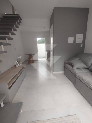 Imagem Casa com 2 Quartos à Venda, 76 m² em Espinheiros - Itajaí Imagem Casa com 2 Quartos à Venda, 76 m² em Espinheiros - Itajaí