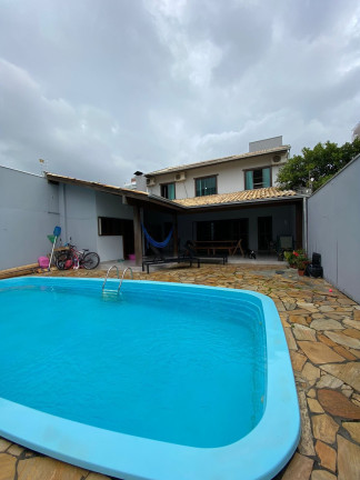 Imagem Casa com 4 Quartos à Venda, 231 m² em São João - Itajaí Imagem Casa com 4 Quartos à Venda, 231 m² em São João - Itajaí