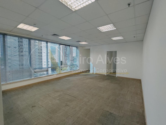Imóvel Comercial para Alugar, 143 m² em Cidade Monções - São Paulo
