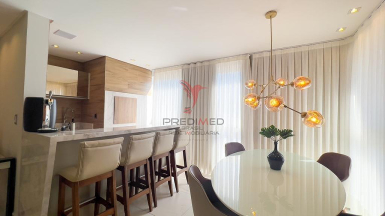 Imagem Apartamento com 3 Quartos à Venda, 107 m² em Meia Praia - Itapema Imagem Apartamento com 3 Quartos à Venda, 107 m² em Meia Praia - Itapema
