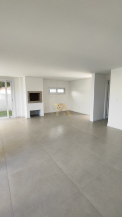 Imagem Imóvel com 3 Quartos à Venda, em Morrinhos - Garopaba Imagem Imóvel com 3 Quartos à Venda, em Morrinhos - Garopaba