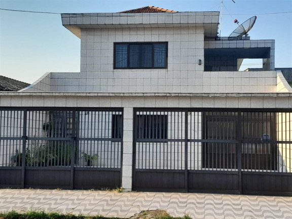Sobrado com 4 Quartos à Venda, 190 m² em Vila Caicara - Praia Grande