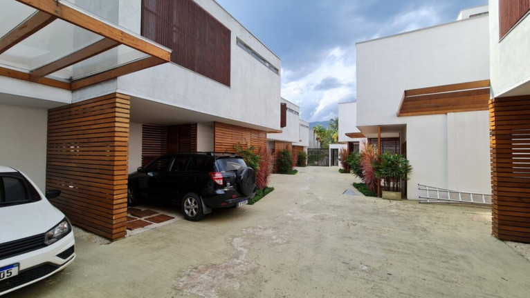 Imagem Imóvel com 3 Quartos à Venda,  em Camburi - São Sebastião