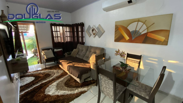 Imagem Casa com 3 Quartos à Venda, em Viamão Imagem Casa com 3 Quartos à Venda, em Viamão