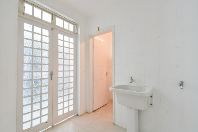 Imagem Casa com 4 Quartos à Venda, 205 m² em Vila Congonhas - São Paulo