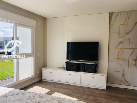 Imagem Casa com 4 Quartos à Venda, 286 m² em Santa Regina - Camboriú