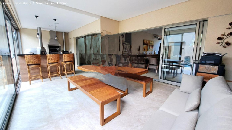 Imagem Casa de Condomínio com 5 Quartos à Venda, 407 m² em Alphaville - Santana De Parnaíba Imagem Casa de Condomínio com 5 Quartos à Venda, 407 m² em Alphaville - Santana De Parnaíba