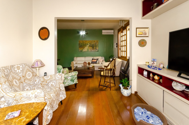 Imagem Casa com 4 Quartos à Venda, 332 m² em Petrópolis - Porto Alegre