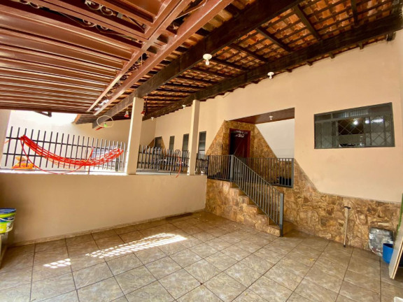 Imagem Casa com 3 Quartos à Venda, 213 m² em Vila Parque Das Américas - Lins