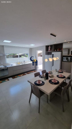 Casa com 6 Quartos à Venda, 400 m² em Guarajuba (monte Gordo) - Camaçari