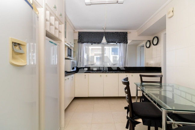 Imagem Apartamento com 3 Quartos à Venda, 167 m² em Petrópolis - Porto Alegre Imagem Apartamento com 3 Quartos à Venda, 167 m² em Petrópolis - Porto Alegre