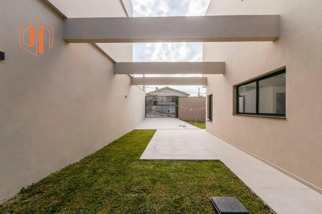 Imagem Sobrado com 3 Quartos à Venda, 145 m² em Uberaba - Curitiba