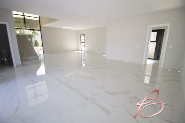 Imagem Casa com 4 Quartos à Venda, 250 m² em Barra - Balneário Camboriú Imagem Casa com 4 Quartos à Venda, 250 m² em Barra - Balneário Camboriú