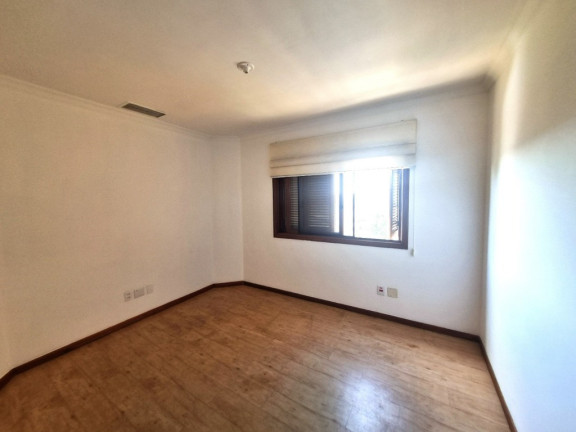 Imagem Apartamento com 3 Quartos à Venda, 175 m² em Auxiliadora - Porto Alegre